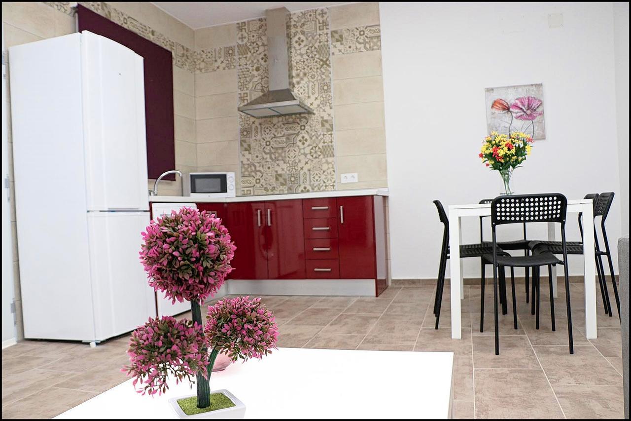 Casa Rural Zara III كونيل ذي لا فرونتيرا المظهر الخارجي الصورة