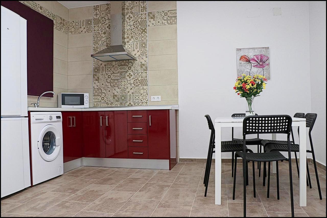 Casa Rural Zara III كونيل ذي لا فرونتيرا المظهر الخارجي الصورة